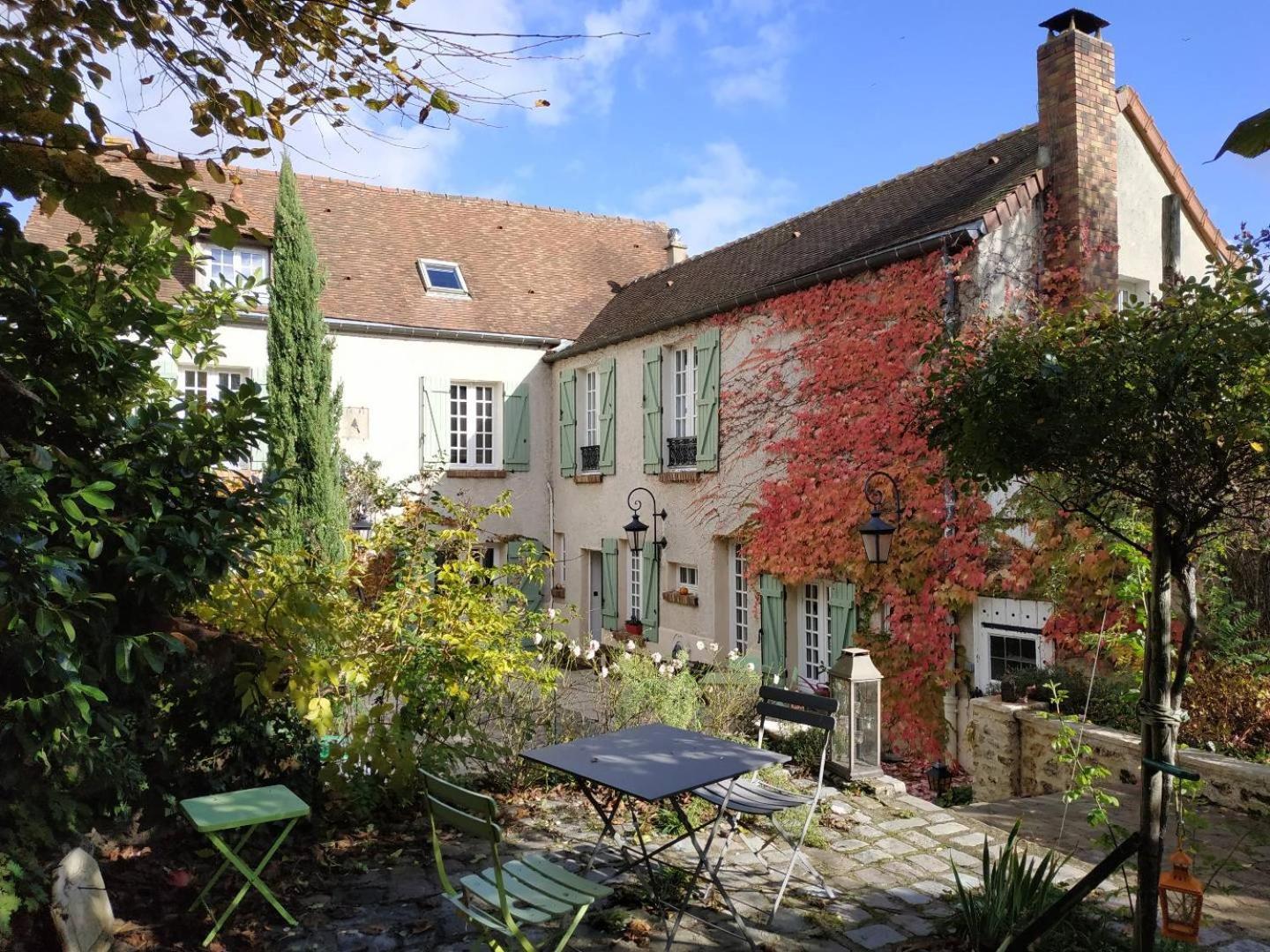 Maison D'Hotes La Source Bed and Breakfast Magny-les-Hameaux Exterior foto